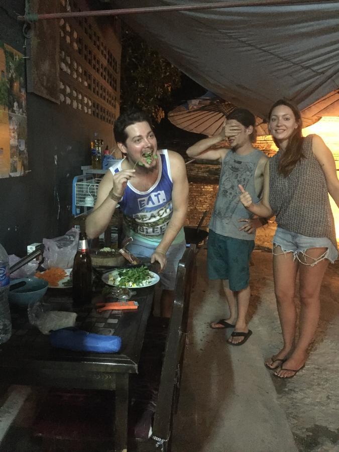 Tiger House Hostel (Adults Only) Chiang Mai Pokój zdjęcie
